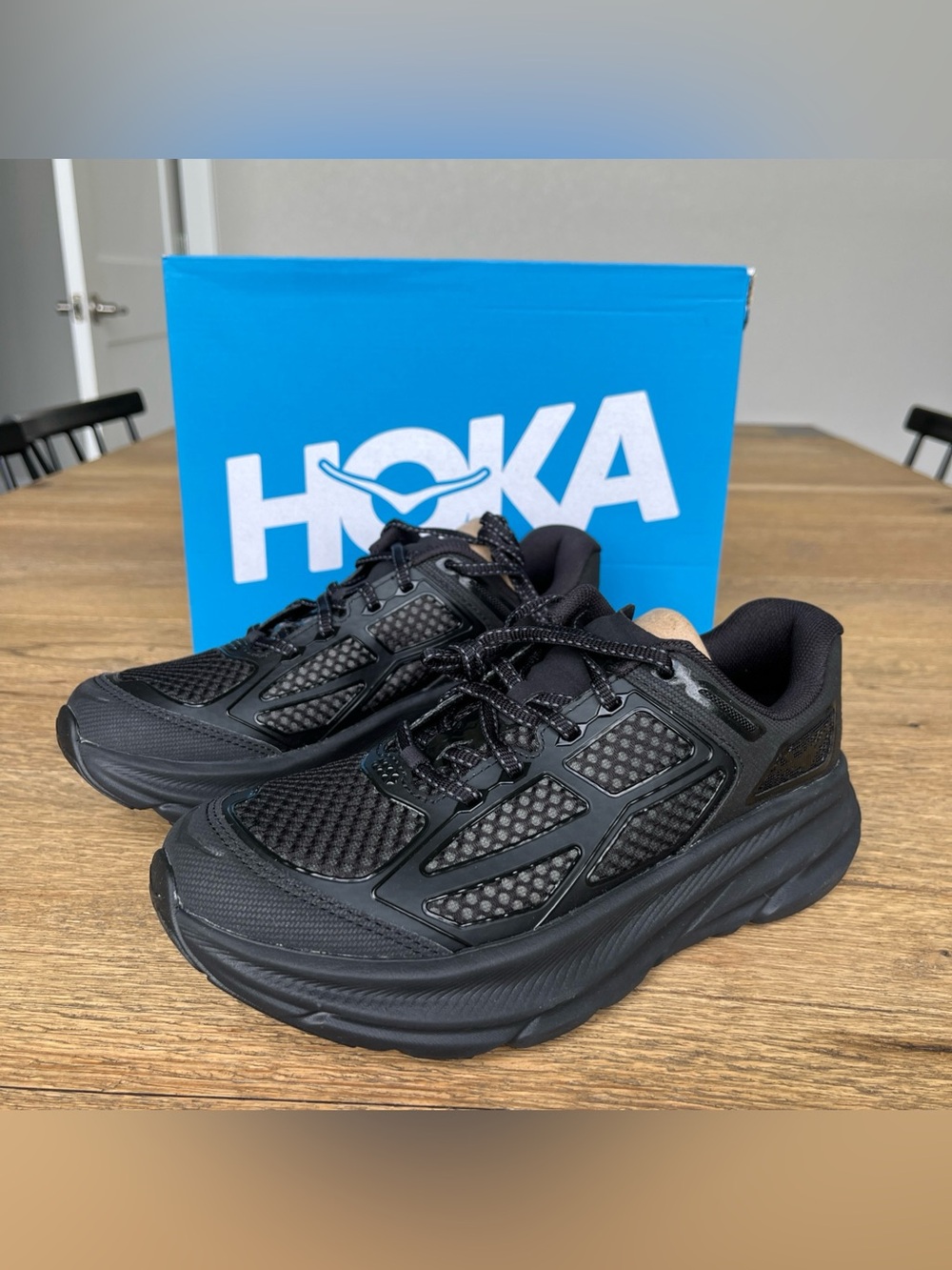 Size 8 Women’s / 7 Men’s Hoka Clifton One9 Black black black 1155370